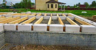 Фундамент для дома Апатиты. Заказать под ключ цена от 3385 руб/м3